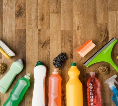 flat-lay-composition-cleaning-products-with-copyspace_23-2148133453
